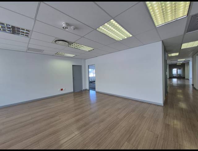 935M² OFFICE TO LET IN ILLOVO